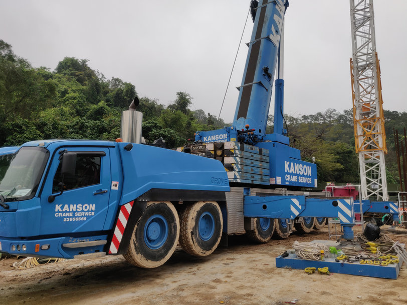 NFT deploys Potain topless cranes for Hong Kong housing project